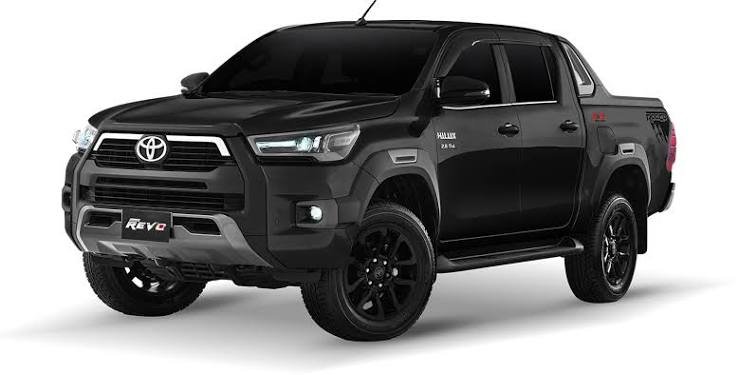 Toyota Hilux for rent in Lahore